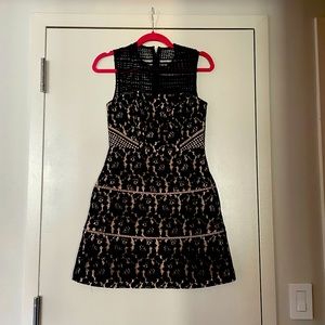 Lace dress with underlay